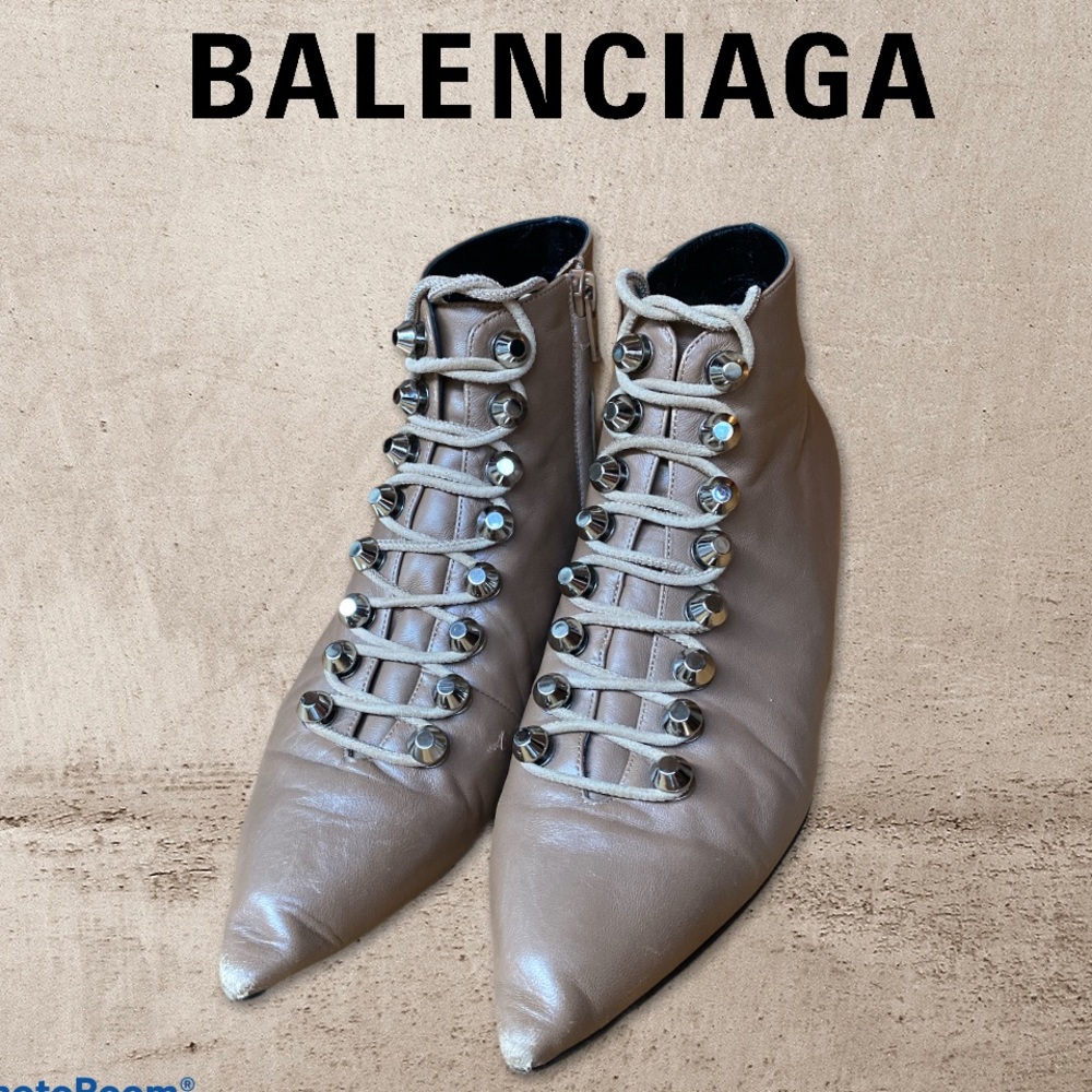 BALENCIAGA Tan Leather Pointed toe Booties